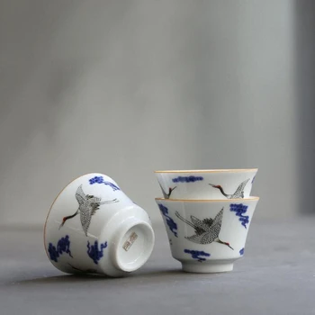 PRIJUOSTĖLĖ Mėlynos Ir Baltos spalvos Porceliano patys puodeliai Raižyti Krano Keramikos Arbatos Puodeliai Kinijos Kung Fu Arbatos Paslaugų Rankų Drinkware