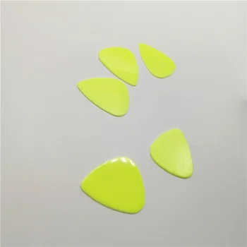 100vnt ABS/Nailono Karšto Naujus Produktus Gitaros Pasiimti Lapą Medžiagų Fluorescencijos spalvos su Kokybės Užtikrinimo