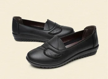 Odiniai batai moterims paslysti ant mokasīni, tingus, batai, kalnų krištolas juoda moterų batai rudenį 2021 naują atvykimo plokšti batai moterims, I237