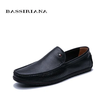 Bassiriana 2020 m. pavasarį nauji vyriški laisvalaikio bateliai, juodos spalvos, tuščiavidurė odos vyriški batai, orui ir patogūs, batai bžūp