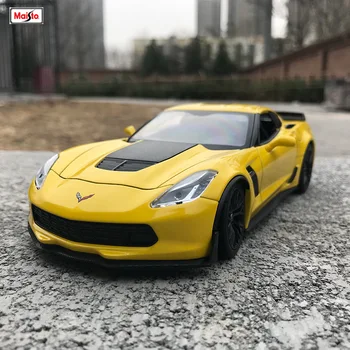 Maisto 1:24 2017 Corvette Raumenų Automobilių Roadster modeliavimas lydinio automobilio modelis, modeliavimas, automobilių apdailos surinkimo dovana žaislas