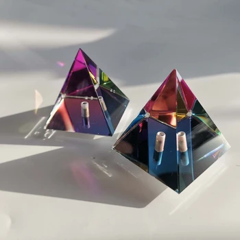 Egiptas Egipto Spalva Pyramid Stiklo 58mm Kristalų Feng Shui Amatų Ornamentu Chakra Gydymo Amuletas Namų Dekoro